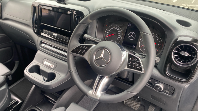 Mercedes-Benz Vito L2 Diesel Rwd 119CDI Select Crew Van 9G-Tronic